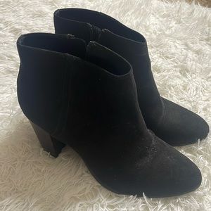Old navy black booties